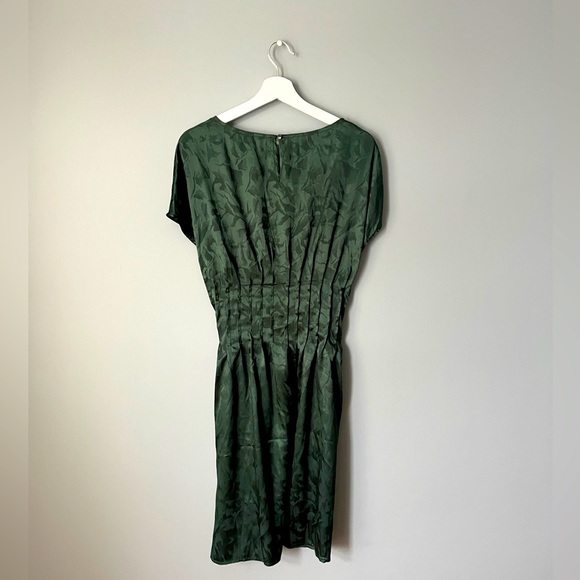 Emerald green midi dress - Picture 2 of 2